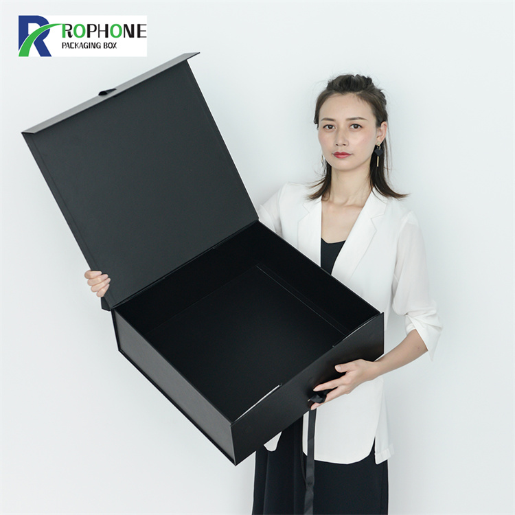confezione regalo magnetica nera